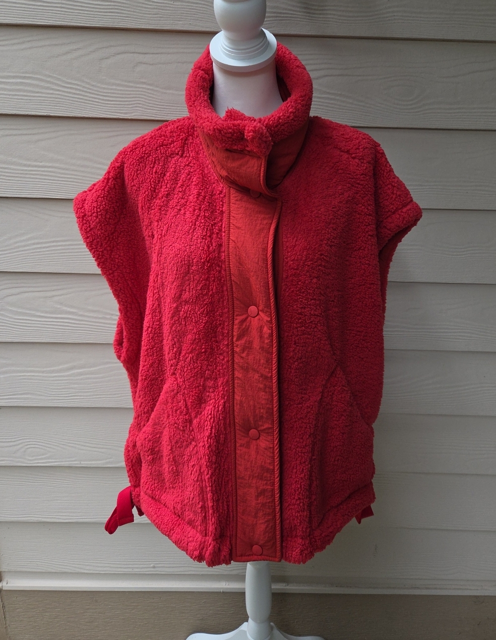Free People Sherpa Vest Red Zip Front Stand Collar Cozy Womens Size Large